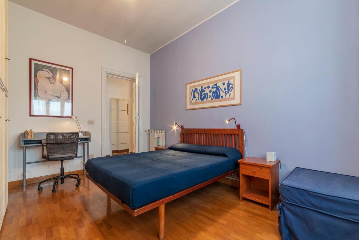 Roomy and Bright Apartment with Terrace - image 4