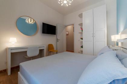 Piazza di Santa Maria Maggiore Cosy Apartment - image 23