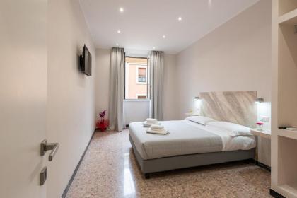 Ancient Rome Apartment - image 2