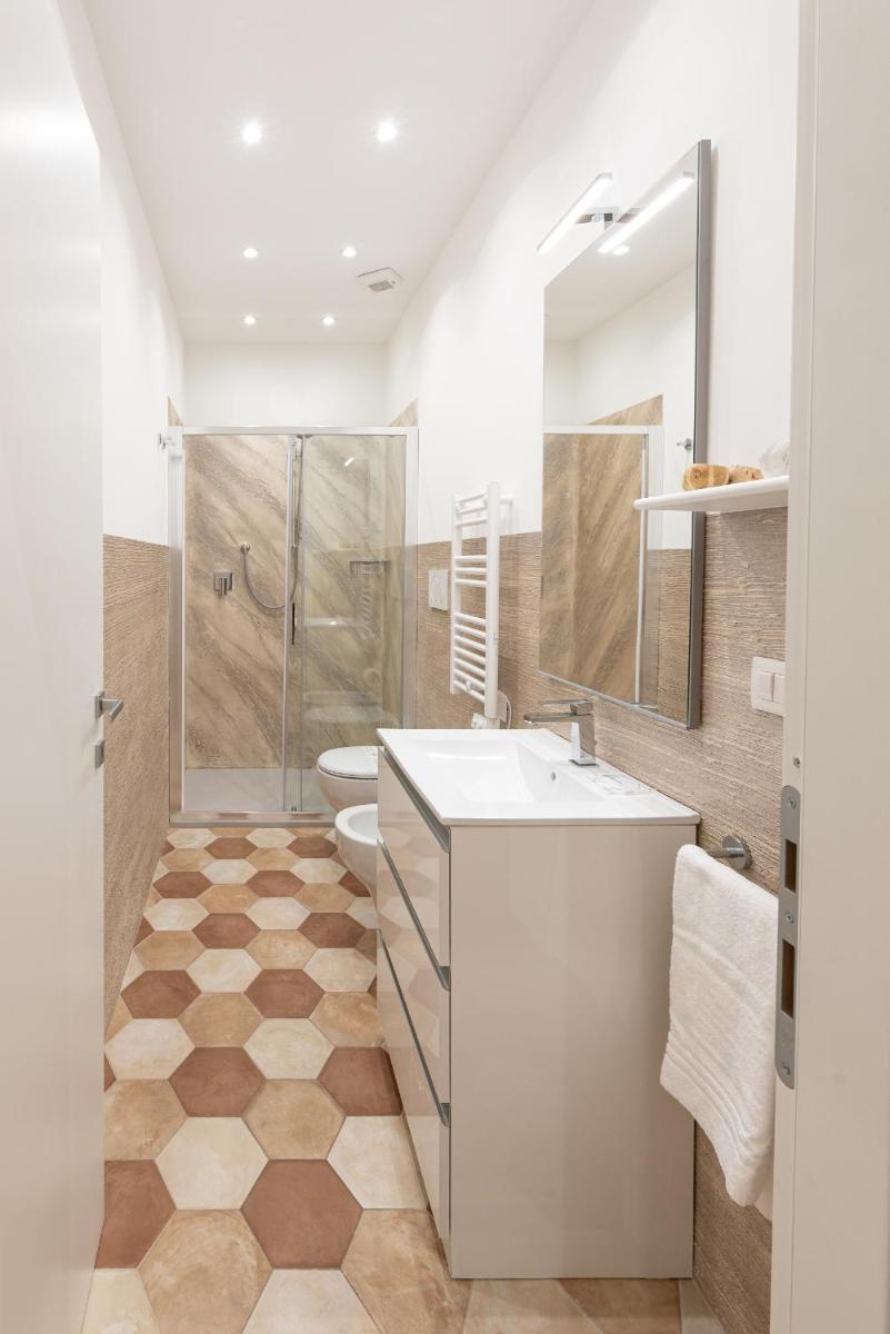 Ancient Rome Apartment - image 5