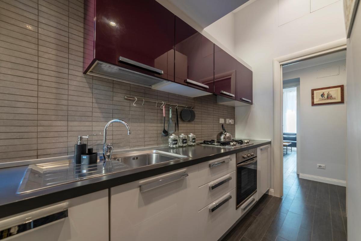 Piazza del Popolo Apartment with View - image 4