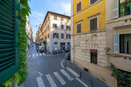 Rome As You Feel - Iconic Monti Design Apartment - image 19