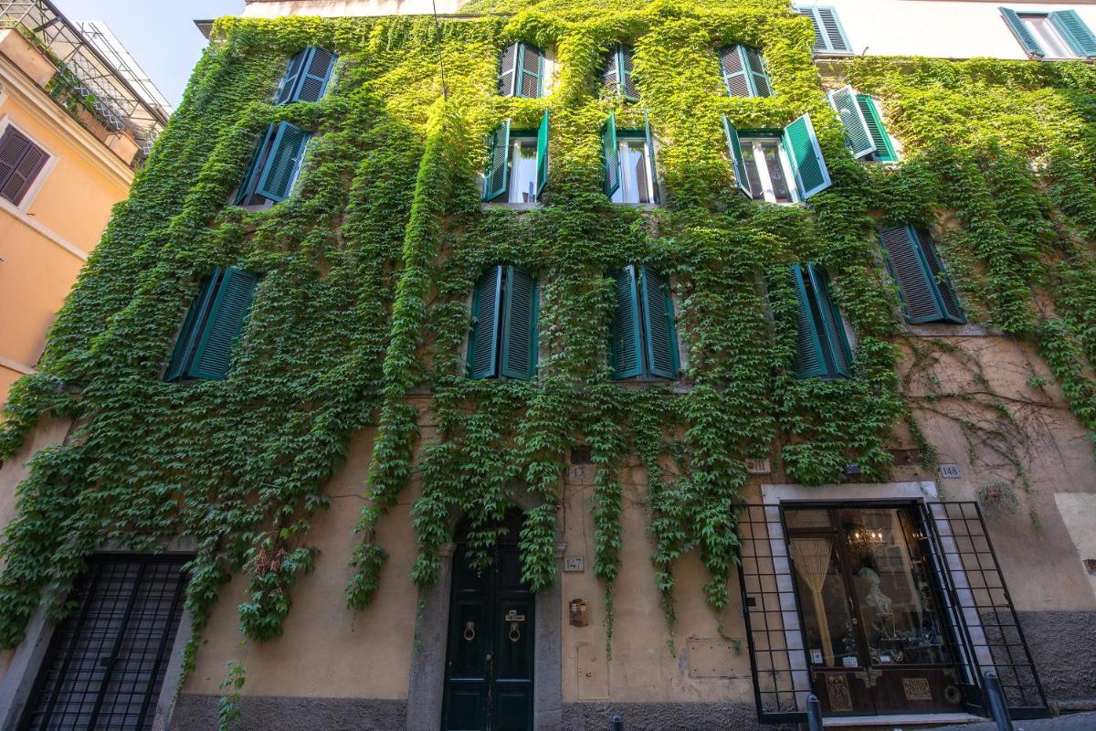 Rome As You Feel - Iconic Monti Design Apartment - image 2