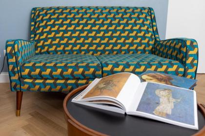 Rome As You Feel - Iconic Monti Design Apartment - image 7