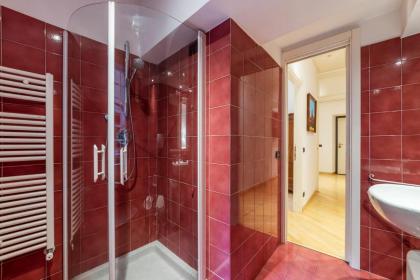 Pantheon View Apartment - image 17