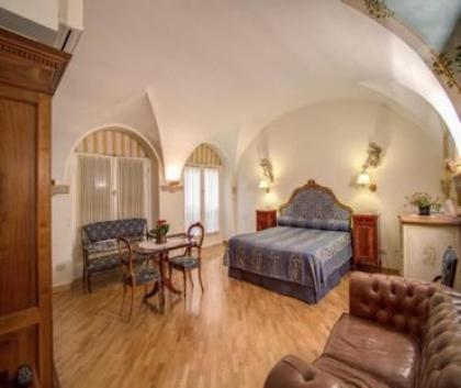 Navona Garden Suites - image 8