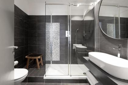 N - SPACE modern guestrooms - image 13