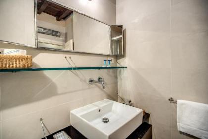 Italianflat- Alla Fontana di Trevi - image 15