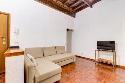 Spanish Steps Spacious Apartment - image 26