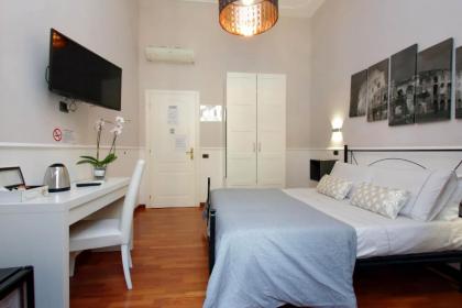 Otranto Vatican Apartment - image 10