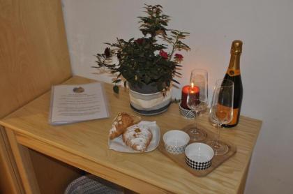 Flatinrome Trastevere Deluxe Rooms - Green Patio - image 22
