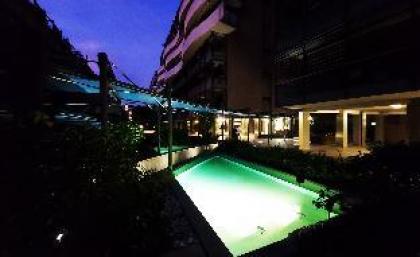 Home Sorbara Luxury Home - image 10
