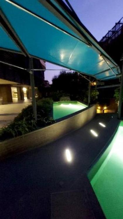 Home Sorbara Luxury Home - image 15