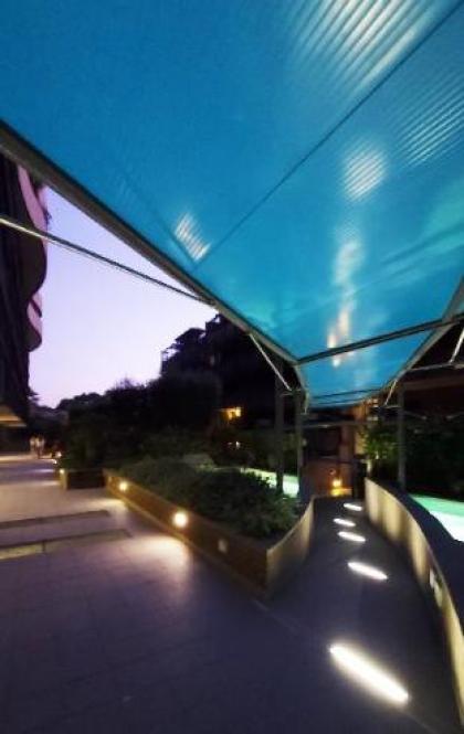 Home Sorbara Luxury Home - image 7