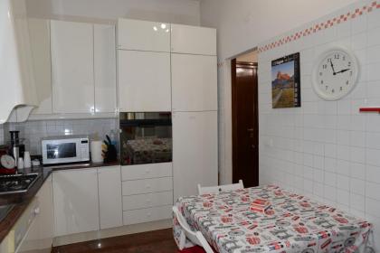 Room in Guest room - Single room in cozy and comfortable apartment - image 15