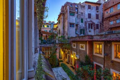 Spanish Steps Victoria Apartment - image 16