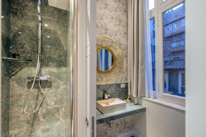 Spanish Steps Victoria Apartment - image 8