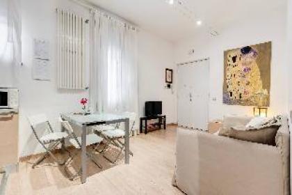 Cosy 1 Bed Flat Close To Vatican - image 6