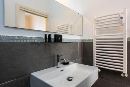 Lovely New Home Via Genova - image 13