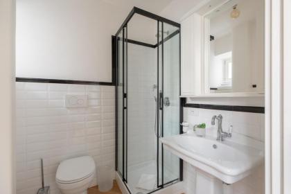 iFlat Trastevere Refined Apartment - image 11