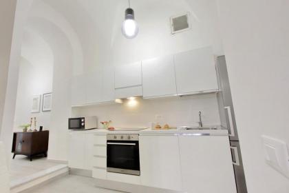 Ponte Cavour Apartment - image 16