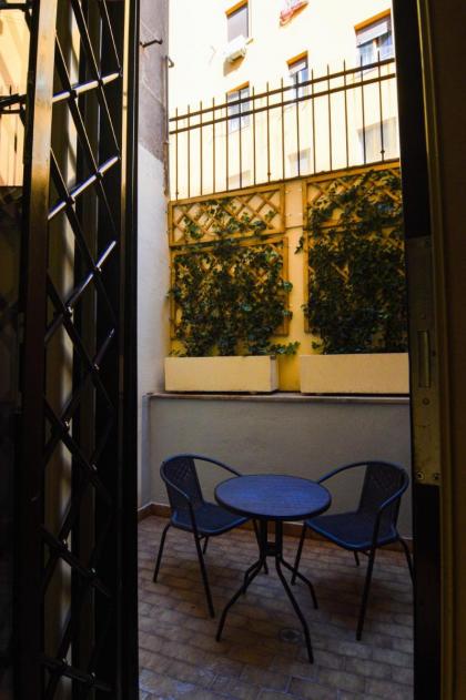 Flatinrome Rooms in Trastevere - image 19