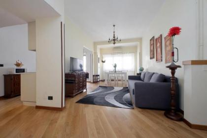 Cipro Vatican Apartment - image 6