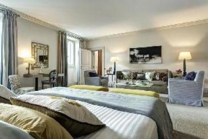 Hotel De Russie 