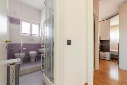 Piazza Bologna Terrace Apartment with Parking - image 23