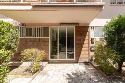 Piazza Bologna Terrace Apartment with Parking - image 28