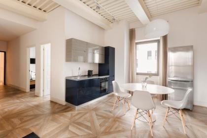 Barberini Clubhouse Apartments - image 12