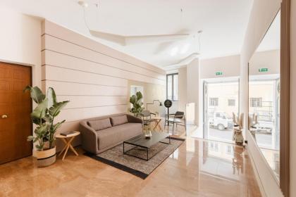 Barberini Clubhouse Apartments - image 20