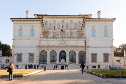 Barberini Clubhouse Apartments - image 5