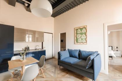 Barberini Clubhouse Apartments - image 8