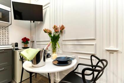 Navona Artist 8 APT - image 17
