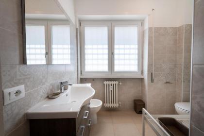 Casa Rosa Beige e Blu - image 17