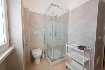 Casa Rosa Beige e Blu - image 18