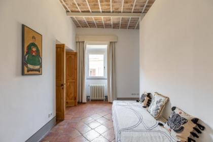 iFlat Campo dei Fiori Stylish Apartment - image 20