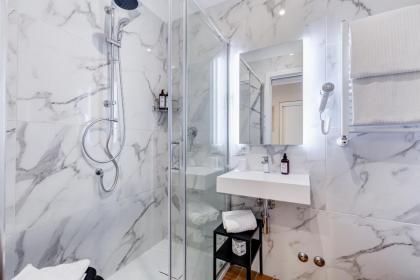 Muzio 48 Private Suites by Premium Suites Collection - image 29