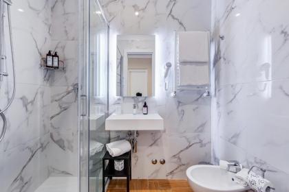 Muzio 48 Private Suites by Premium Suites Collection - image 30