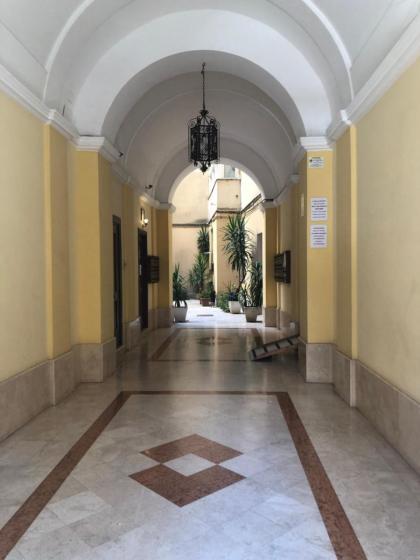 ROMAN APARTMENT in TRASTEVERE - image 21