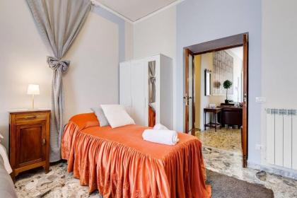 NEW!!!! EMPEROR'S PENT. APARTMENT - WIFI + VIEW