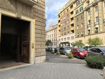 Mazzini City Center Apartment - image 15