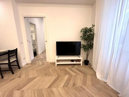 Mazzini City Center Apartment - image 18