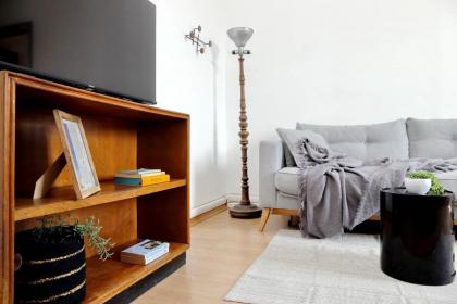 Cavour 2 bedrooms apartment - image 8