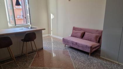 Gemelli hospital apartment - image 11