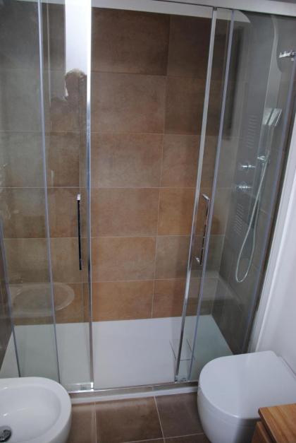 Gemelli hospital apartment - image 4