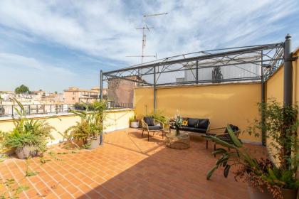 iFlat Home with views - image 12