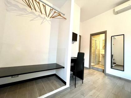Colosseum Guest House - image 17