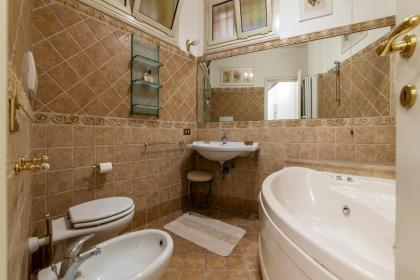 Rione Monti & Cavour Apartment - image 22